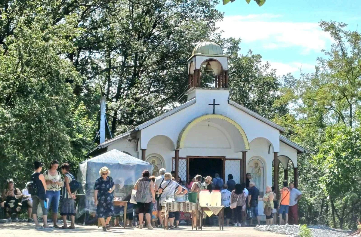 The Lazar Todorov Foundation provided a 3-ton water tank for the “Sts. Peter and Paul” Monastery near the village of Zlatar
