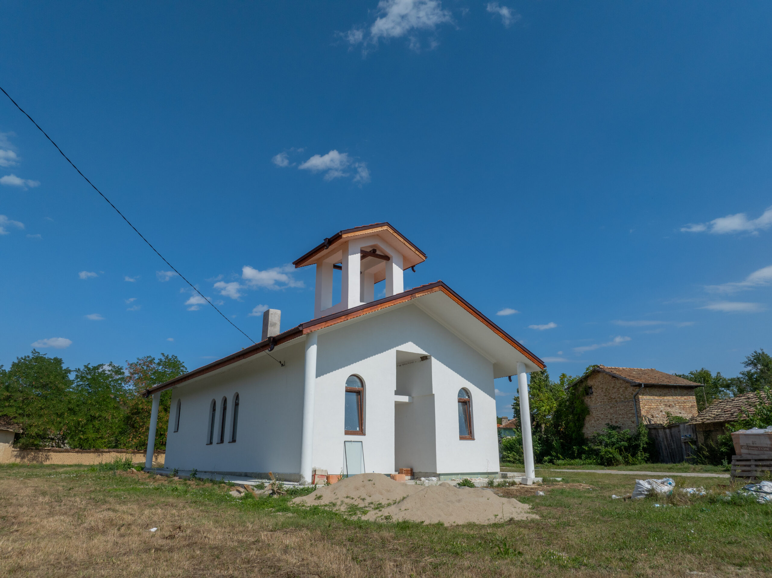 Let’s help the Church of St. Great Martyr Demetrius – Vekhtovo village!