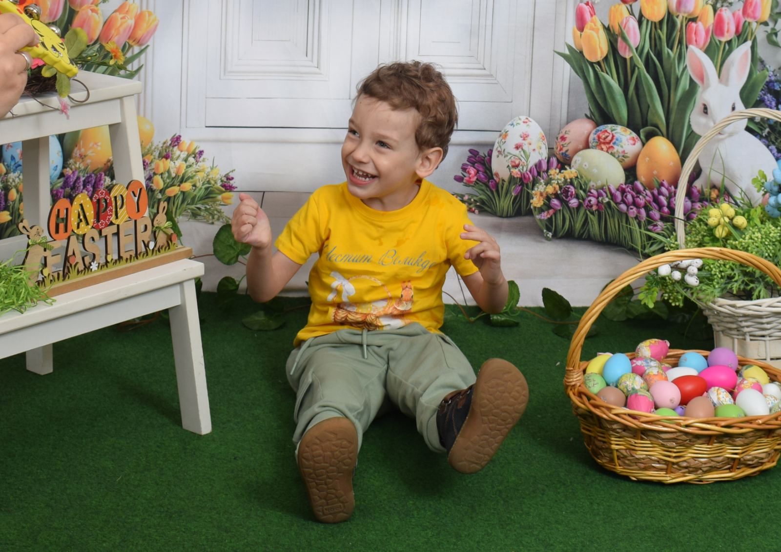 Да помогнем на малкия Антон!